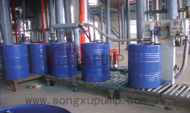 200L單頭灌裝機應用現場